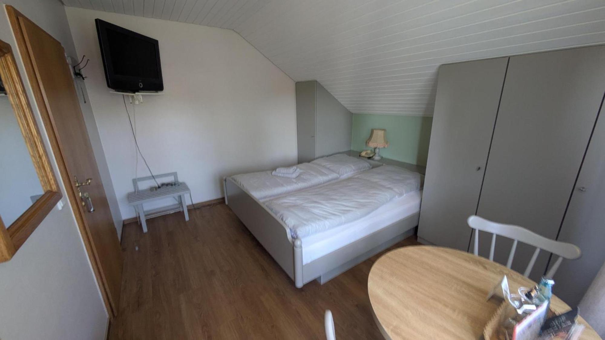 Landhotel Sonneneck - Breuna Im Naturpark Eksteriør bilde